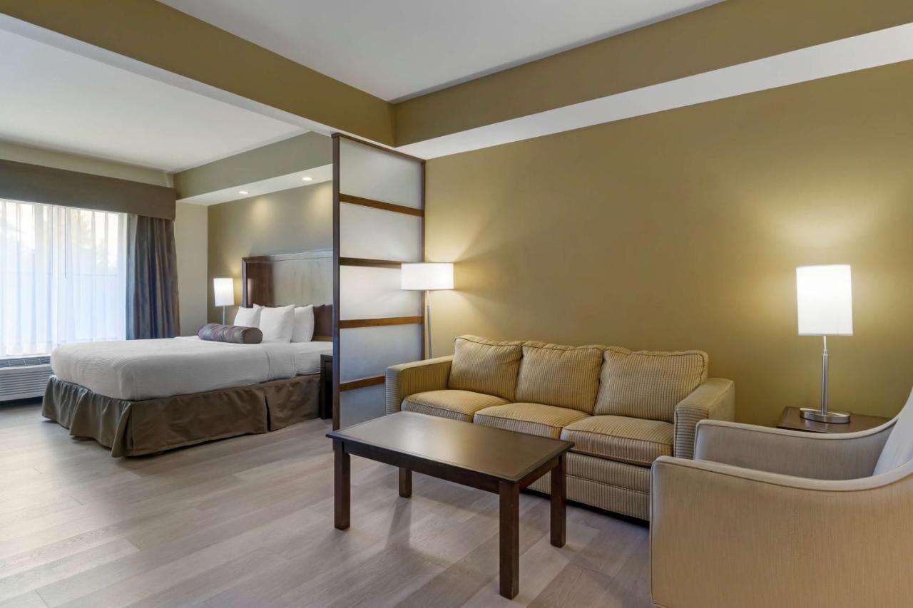 Best Western Plus Lacey Inn & Suites Екстериор снимка
