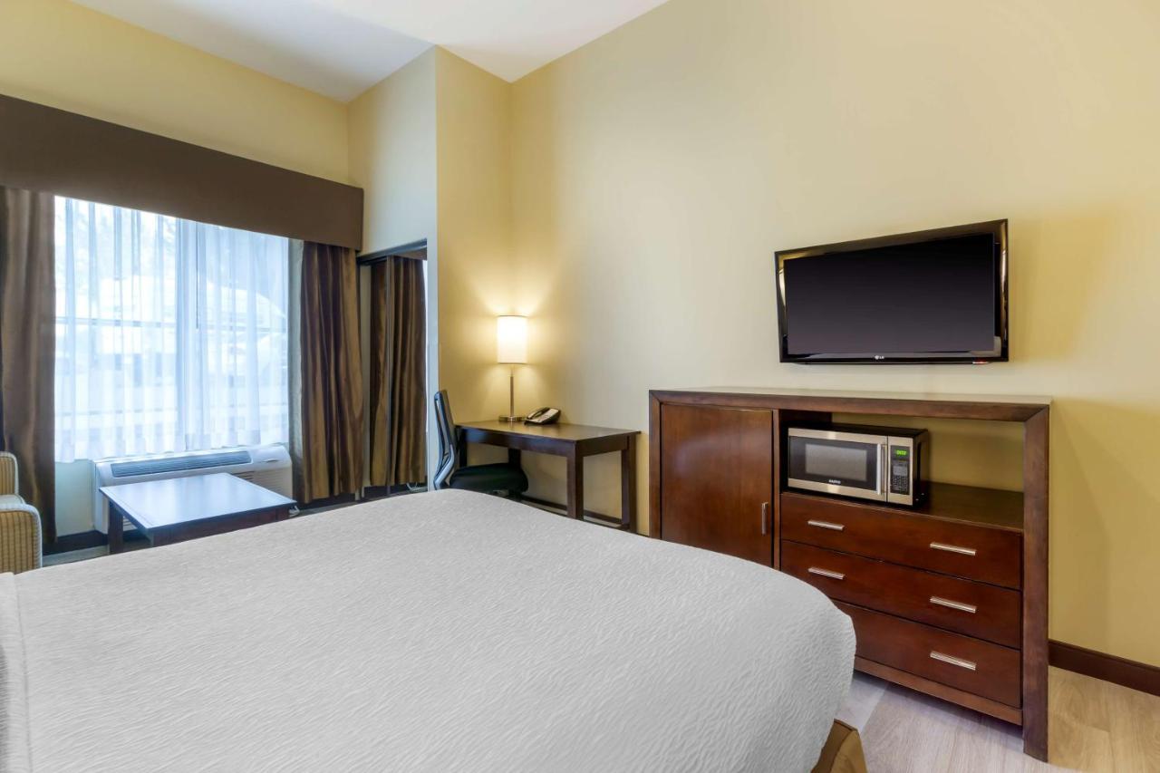 Best Western Plus Lacey Inn & Suites Екстериор снимка
