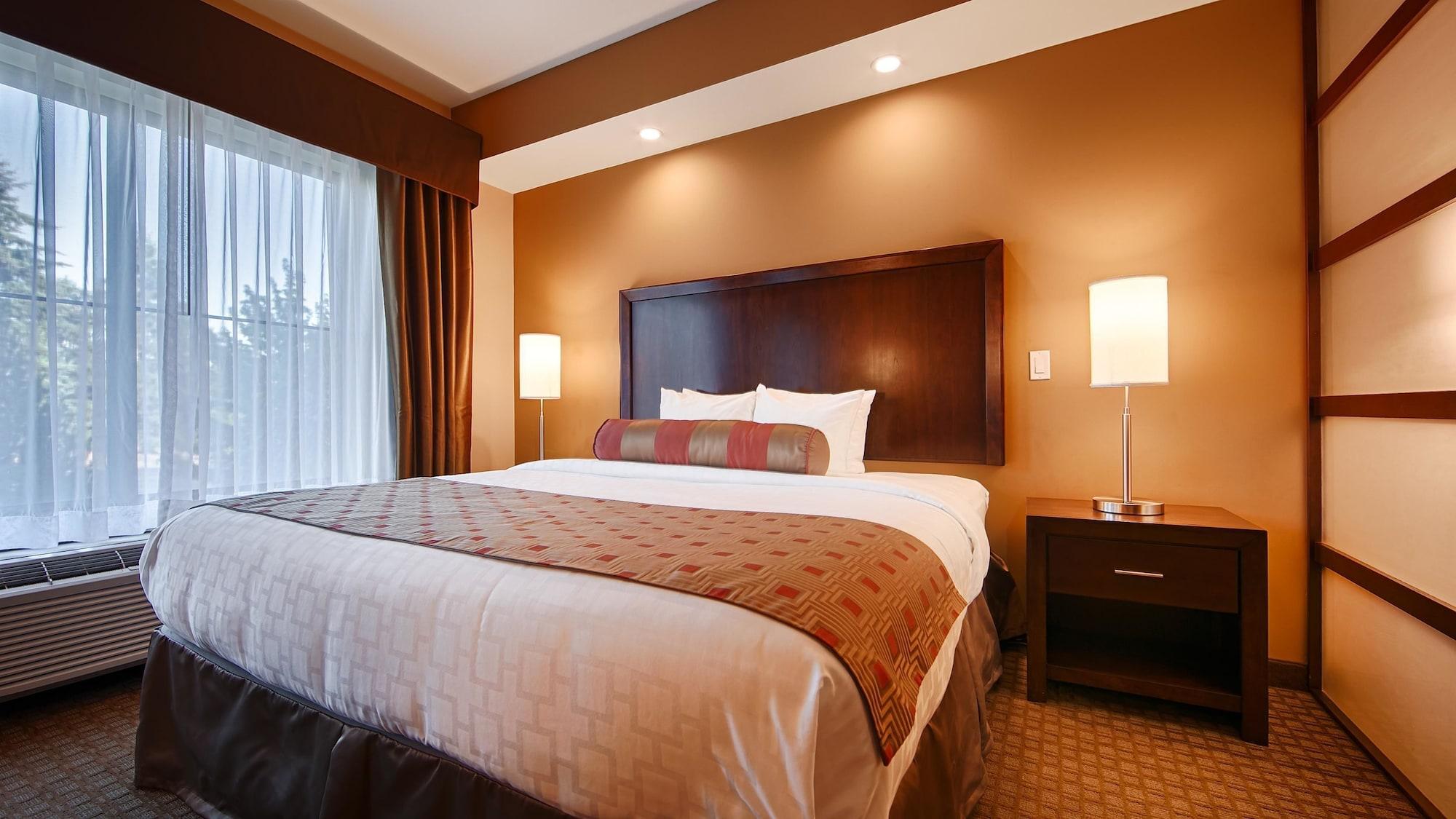 Best Western Plus Lacey Inn & Suites Екстериор снимка